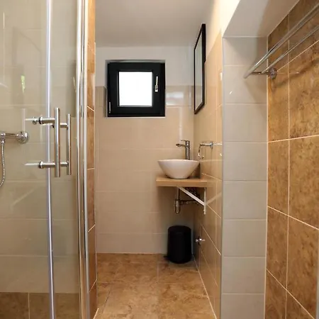 Tika Apartment