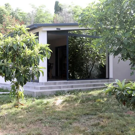 Tika Apartment
